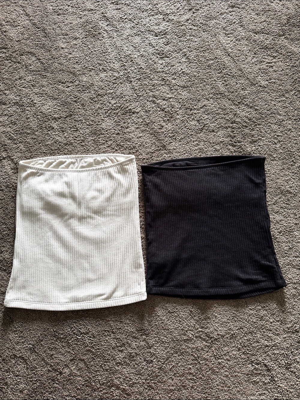 Strapless Ribbed Tube Tops - Picture 4 of 6